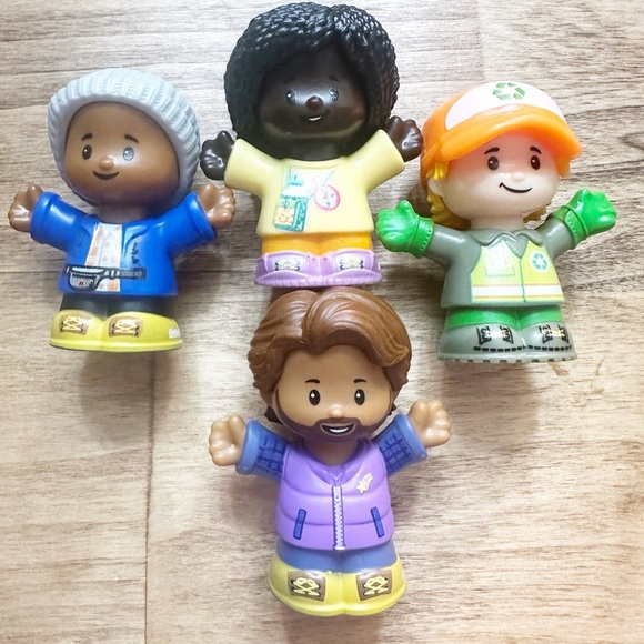 Fisher-Price Other - Fisher Price Little People• 2021 Four Piece Lot kids toddlers toys